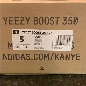 YEEZY BOOST 350 ZEBRA V2